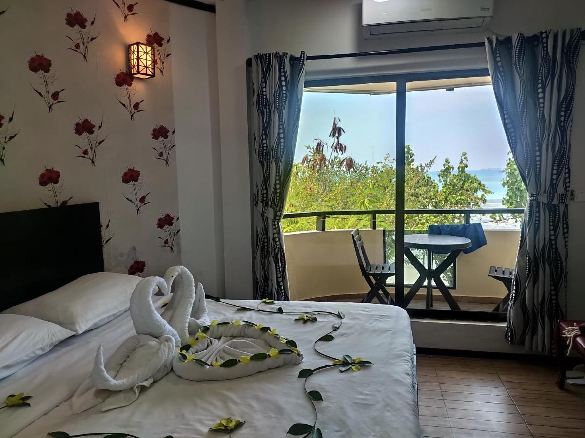 Crown Beach Villas -Private Beach ディフューシ エクステリア 写真